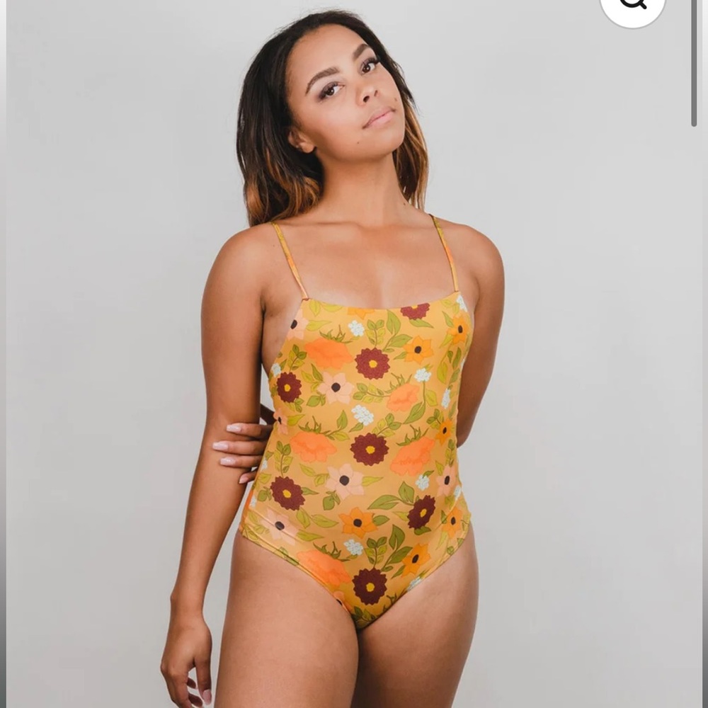 MAI Mod Bodysuit in 70s Floral